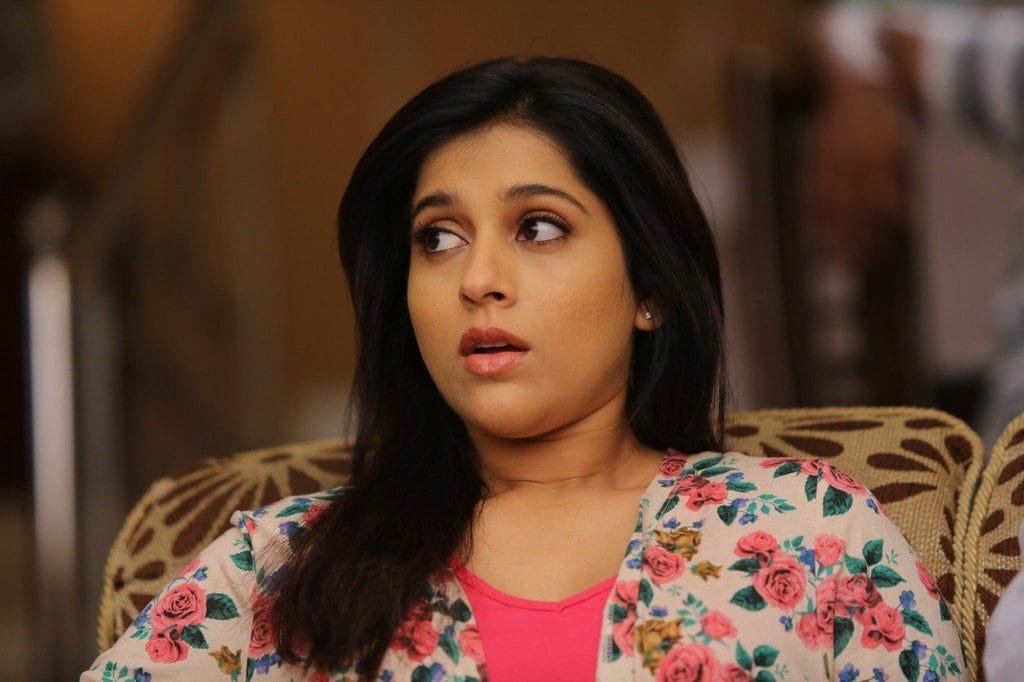 అబ్బాయి సెక్స్ చేస్తే తప్పు కాదు? అమ్మాయి సెక్స్ చేస్తే చేస్తే తప్పా? అంటూన్న రష్మీ 2 Rashmi Gautam Hot
