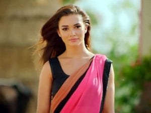 amy-jackson_640x480_41466081839