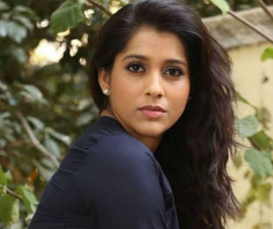 అబ్బాయి సెక్స్ చేస్తే తప్పు కాదు? అమ్మాయి సెక్స్ చేస్తే చేస్తే తప్పా? అంటూన్న రష్మీ 1 rashmi