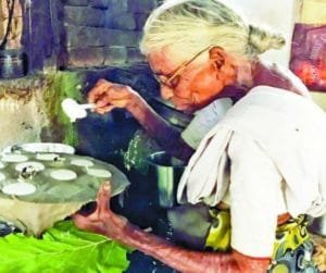 grandma idlys for 1 rupee