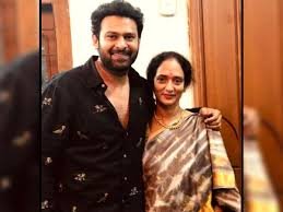 prabhas with her mother