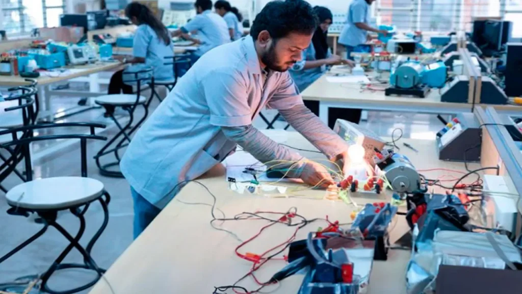 own-buildings-for-polytechnic-colleges