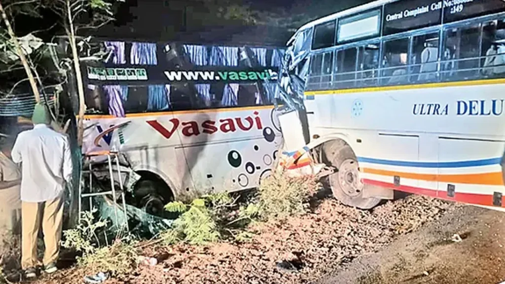 markapuram-road-accident